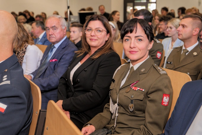 Zdjęcie nr 9 z galerii Wiedza, wartości, relacje. Inauguracja roku akademickiego w Akademii WSB