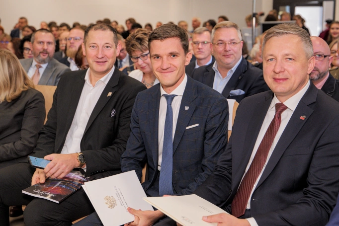 Zdjęcie nr 9 z galerii Wiedza, wartości, relacje. Inauguracja roku akademickiego w Akademii WSB