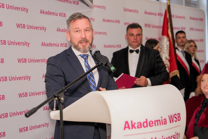 Zdjęcie nr 3 z galerii Wiedza, wartości, relacje. Inauguracja roku akademickiego w Akademii WSB