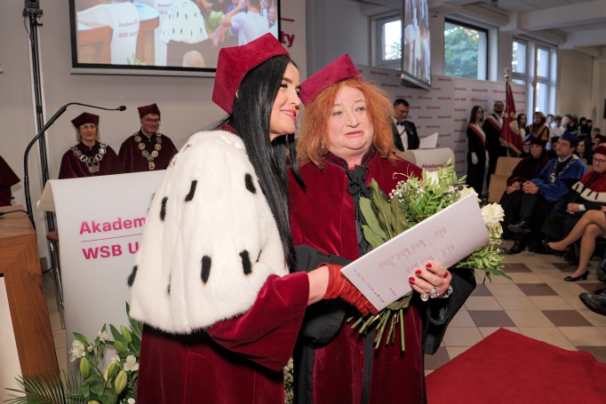 Zdjęcie nr 42 z galerii Wiedza, wartości, relacje. Inauguracja roku akademickiego w Akademii WSB