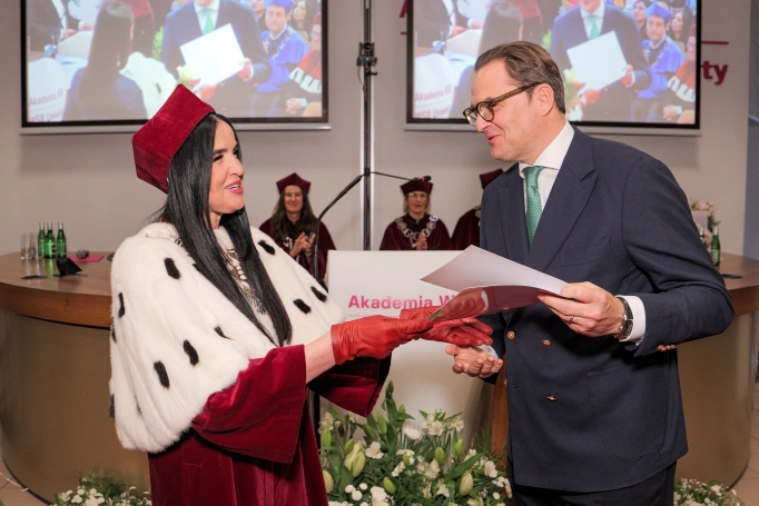 Zdjęcie nr 43 z galerii Wiedza, wartości, relacje. Inauguracja roku akademickiego w Akademii WSB