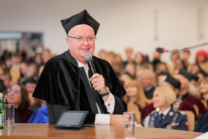 Zdjęcie nr 45 z galerii Wiedza, wartości, relacje. Inauguracja roku akademickiego w Akademii WSB