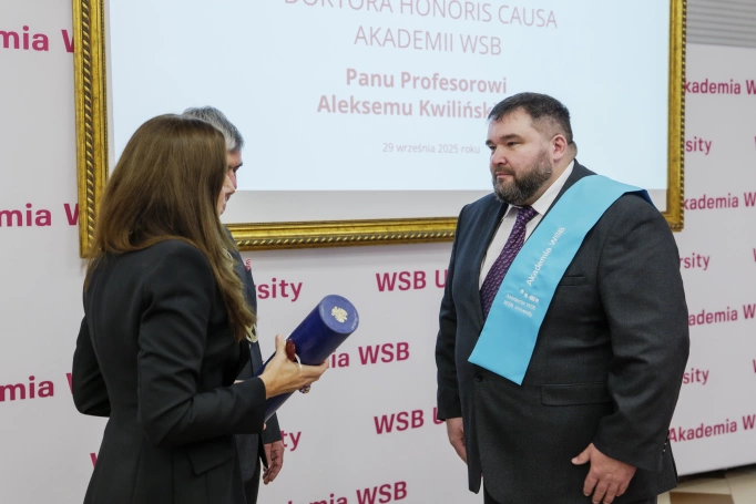 Zdjęcie nr 24 z galerii Święto nauki i innowacji w Akademii WSB