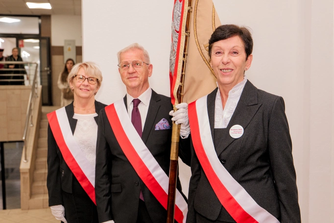 Zdjęcie nr 3 z galerii   Inauguracja Roku Akademickiego 2025/2026 Uniwersytetu Trzeciego Wieku Akademii WSB w Dąbrowie Górniczej 
