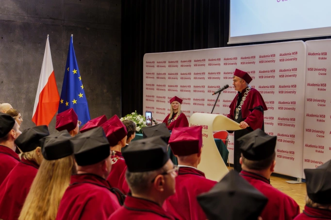 Zdjęcie nr 42 z galerii Inauguracja roku akademickiego w Akademii WSB w Krakowie