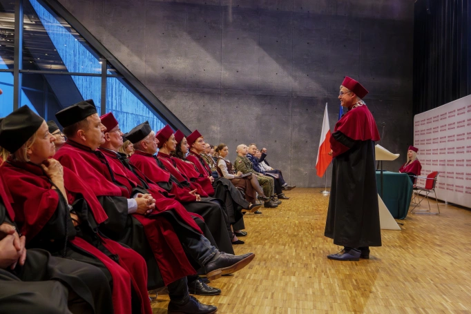 Zdjęcie nr 53 z galerii Inauguracja roku akademickiego w Akademii WSB w Krakowie