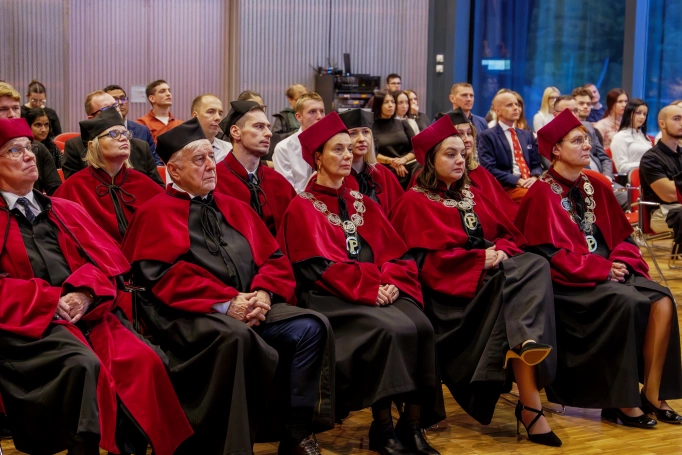 Zdjęcie nr 55 z galerii Inauguracja roku akademickiego w Akademii WSB w Krakowie