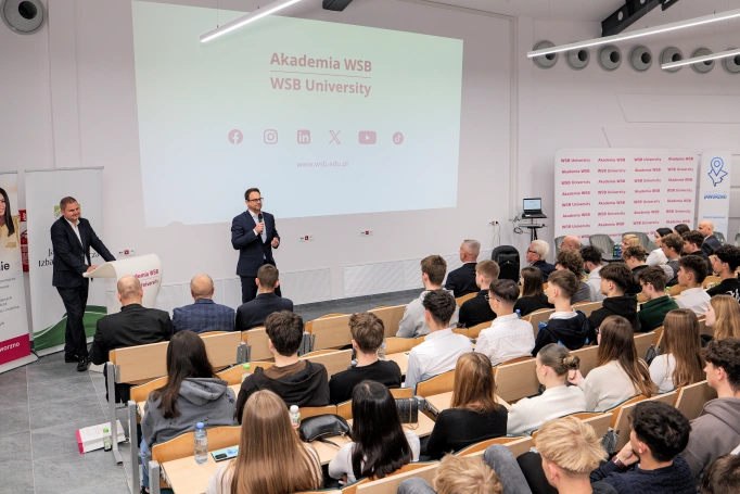 Zdjęcie nr 6 z galerii Rozmowy o przyszłości rynku pracy w Akademii WSB 