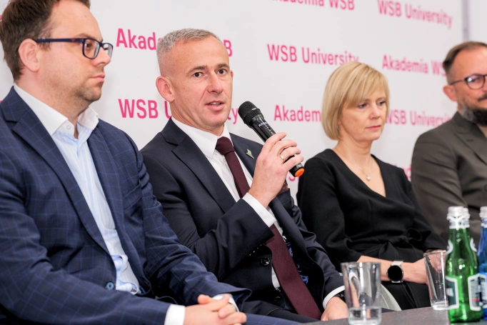 Zdjęcie nr 29 z galerii Rozmowy o przyszłości rynku pracy w Akademii WSB 