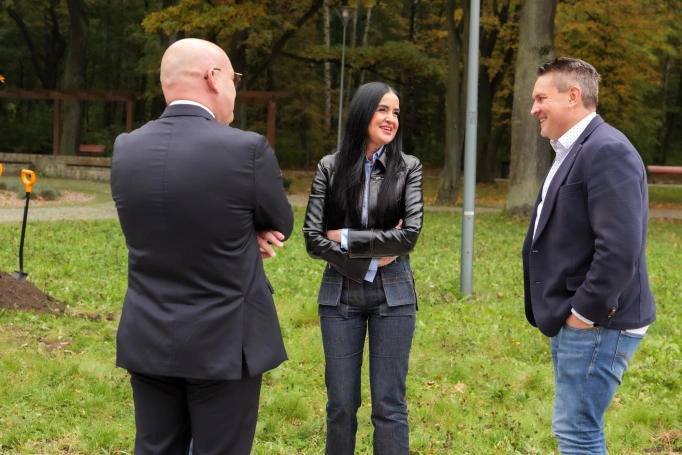 Zdjęcie nr 4 z galerii Sadzenie Dębu w Dąbrowie Górnicze