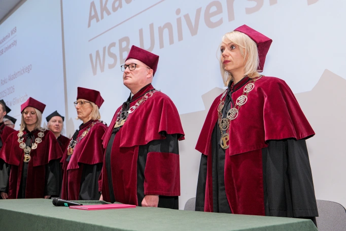 Zdjęcie nr 11 z galerii Rok akademicki 2025/2026 rozpoczęty w Akademii WSB w Gliwicach