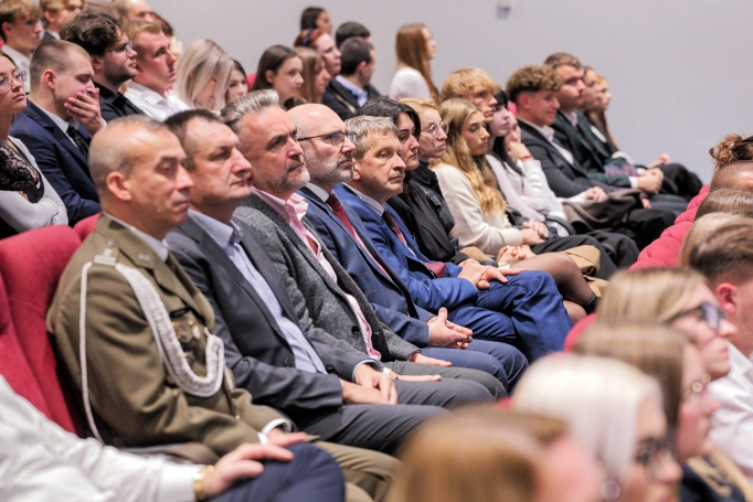 Zdjęcie nr 23 z galerii Rok akademicki 2025/2026 rozpoczęty w Akademii WSB w Gliwicach