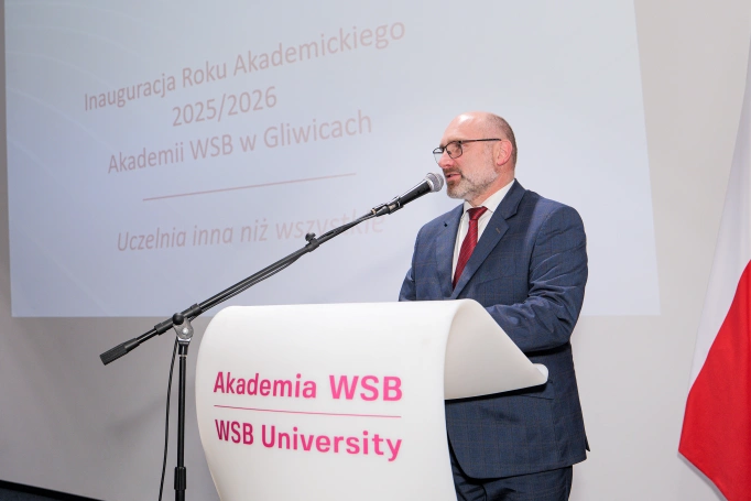 Zdjęcie nr 30 z galerii Rok akademicki 2025/2026 rozpoczęty w Akademii WSB w Gliwicach