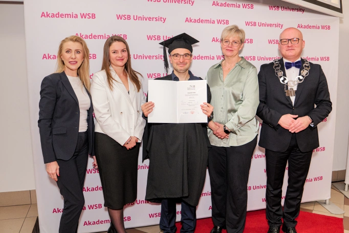 Zdjęcie nr 38 z galerii Gala Akademicka Studiów Podyplomowych Akademii WSB 