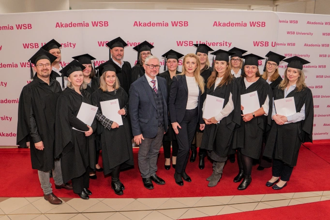 Zdjęcie nr 13 z galerii Gala Akademicka Studiów Podyplomowych Akademii WSB 