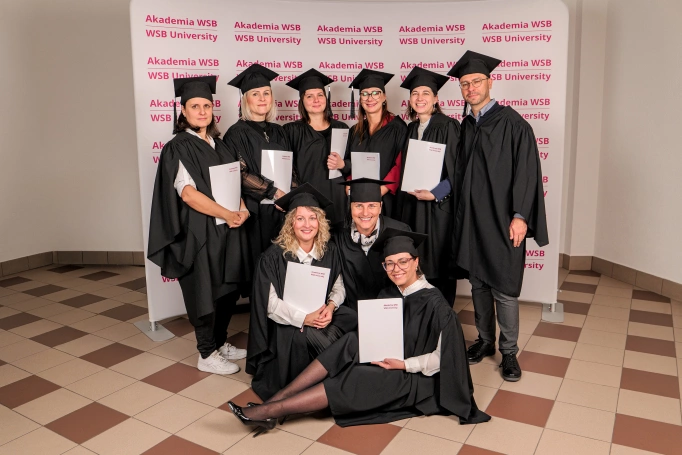 Zdjęcie nr 17 z galerii Gala Akademicka Studiów Podyplomowych Akademii WSB 