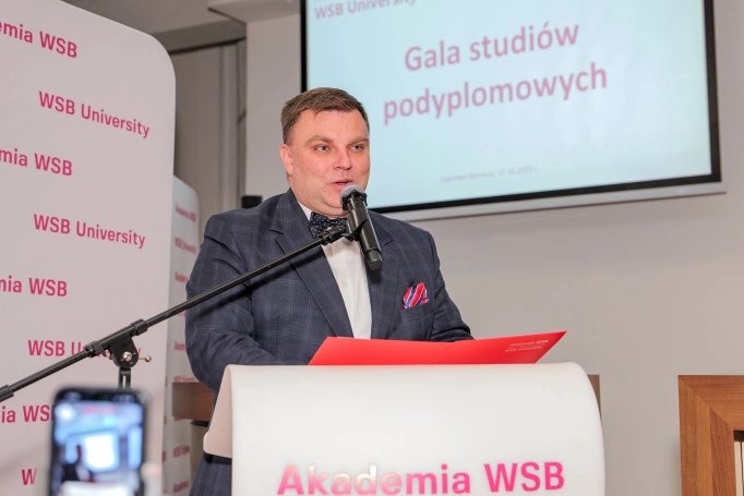 Zdjęcie nr 5 z galerii Gala Akademicka Studiów Podyplomowych Akademii WSB 