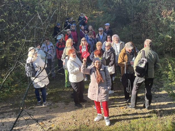 Zdjęcie nr 21 z galerii Złota Jesień z UTW Akademii WSB – rajd pełen radości i wspólnej pasji!