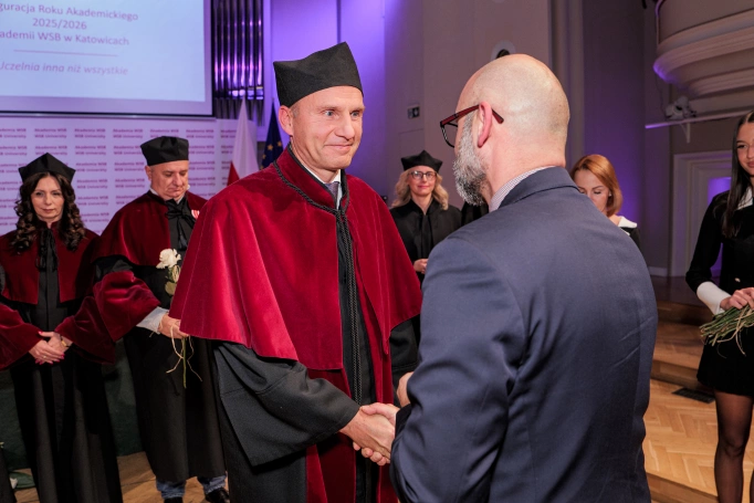 Zdjęcie nr 2 z galerii Nauka z uznaniem – Medale Komisji Edukacji Narodowej dla Akademii WSB