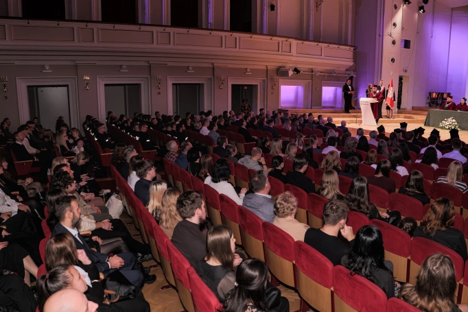 Zdjęcie nr 4 z galerii Inauguracja Roku Akademickiego 2025/2026 Akademii WSB w Katowicach   