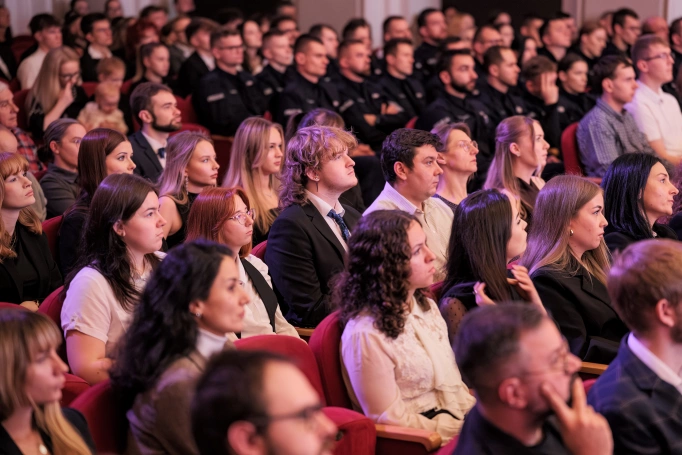 Zdjęcie nr 8 z galerii Inauguracja Roku Akademickiego 2025/2026 Akademii WSB w Katowicach   