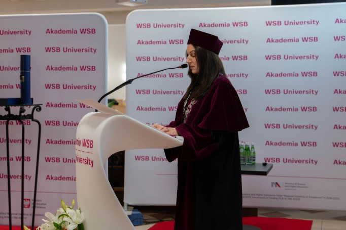 Zdjęcie nr 18 z galerii Prof. David E. Fisher Awarded the Title of Doctor Honoris Causa of the WSB University