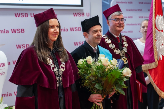 Zdjęcie nr 22 z galerii Prof. David E. Fisher Awarded the Title of Doctor Honoris Causa of the WSB University