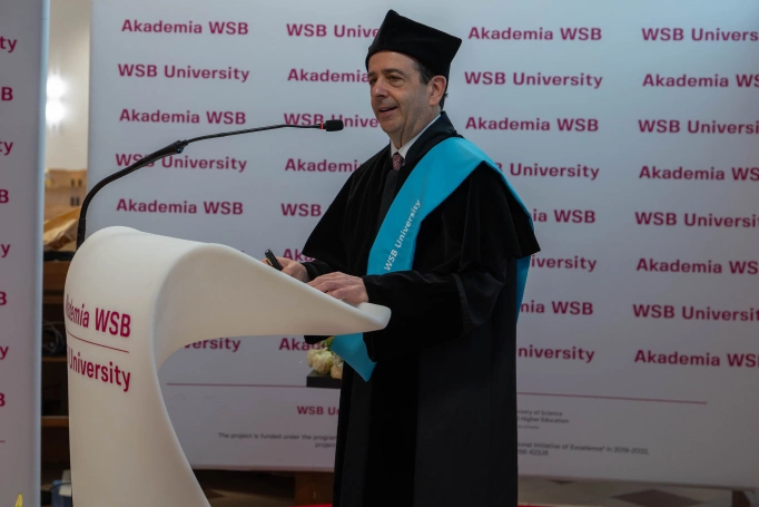 Zdjęcie nr 32 z galerii Prof. David E. Fisher Awarded the Title of Doctor Honoris Causa of the WSB University