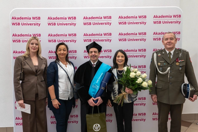 Zdjęcie nr 42 z galerii Prof. David E. Fisher Awarded the Title of Doctor Honoris Causa of the WSB University