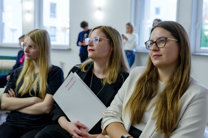 Zdjęcie nr 3 z galerii Akademia WSB wspiera najzdolniejszych studentów w rozwoju naukowym i zawodowym