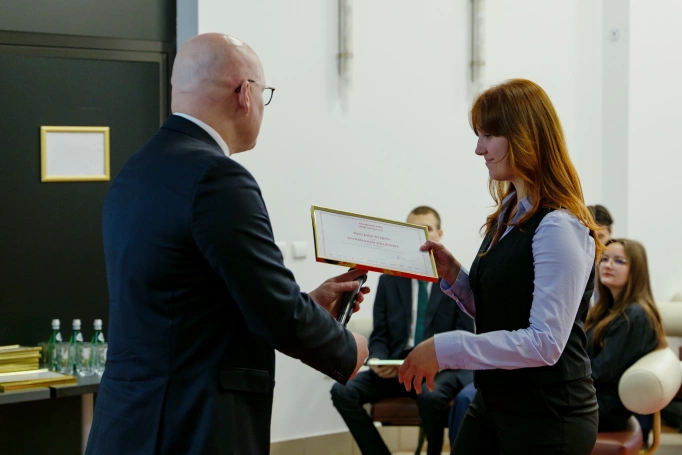 Zdjęcie nr 12 z galerii Akademia WSB wspiera najzdolniejszych studentów w rozwoju naukowym i zawodowym