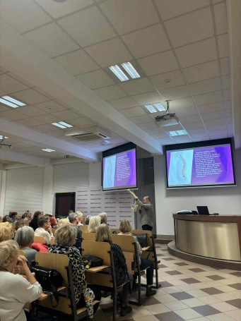 Zdjęcie nr 1 z galerii WYKŁĄD UTW - "Kręgosłup - Twoje poczucie stabliności w życiu" - Marcin Lis