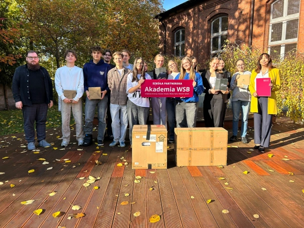 Zdjęcie nr 1 z galerii WSB University donates 3D printers to schools as part of the Erasmus+ project “3D Smartbox”
