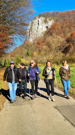 Zdjęcie nr 15 z galerii Spacer ze Zbyszkiem - 6.11.2025