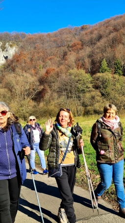 Zdjęcie nr 18 z galerii Spacer ze Zbyszkiem - 6.11.2025