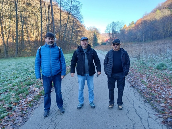 Zdjęcie nr 4 z galerii Spacer ze Zbyszkiem - 6.11.2025