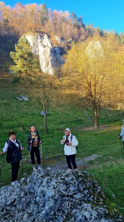 Zdjęcie nr 25 z galerii Spacer ze Zbyszkiem - 6.11.2025