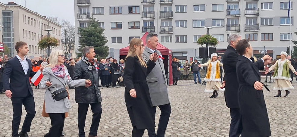 Zdjęcie nr 4 z galerii Świętujemy Niepodległość razem z UTW Akademii WSB w Dąbrowie Górniczej!