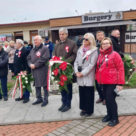 Zdjęcie nr 10 z galerii Świętujemy Niepodległość razem z UTW Akademii WSB w Dąbrowie Górniczej!