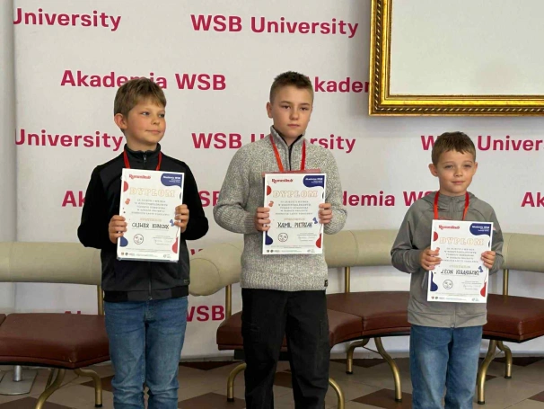 Zdjęcie nr 3 z galerii Turniej Rummikuba 13.11.2025