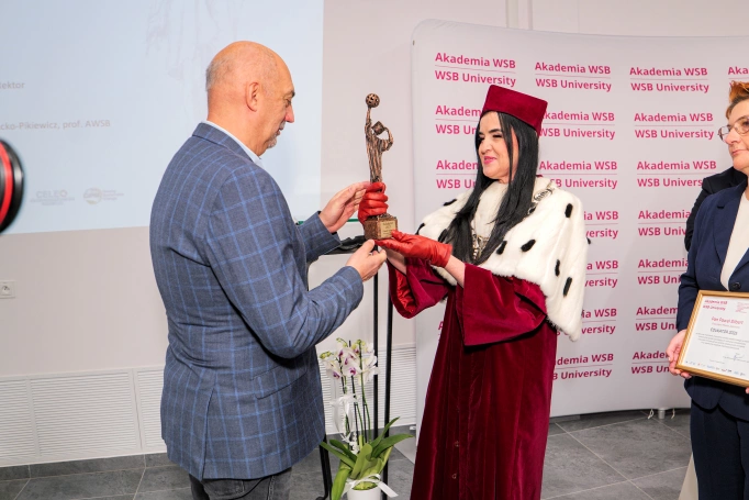 Zdjęcie nr 32 z galerii Ruszył Jaworznicki Uniwersytet Dziecięcy Akademii WSB! 