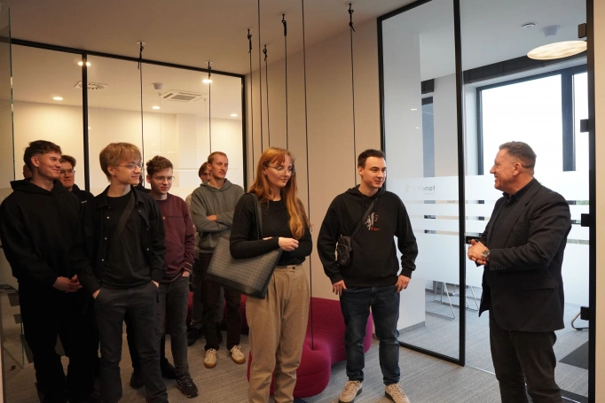 Zdjęcie nr 5 z galerii Wizyta studyjna studentów Akademii WSB w firmie Infonet Projekt