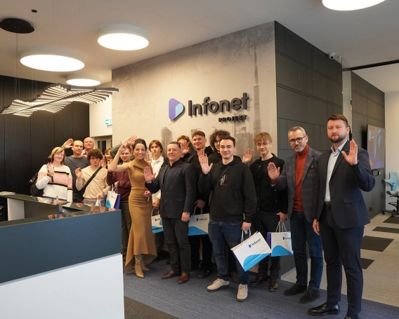 Zdjęcie nr 1 z galerii Wizyta studyjna studentów Akademii WSB w firmie Infonet Projekt