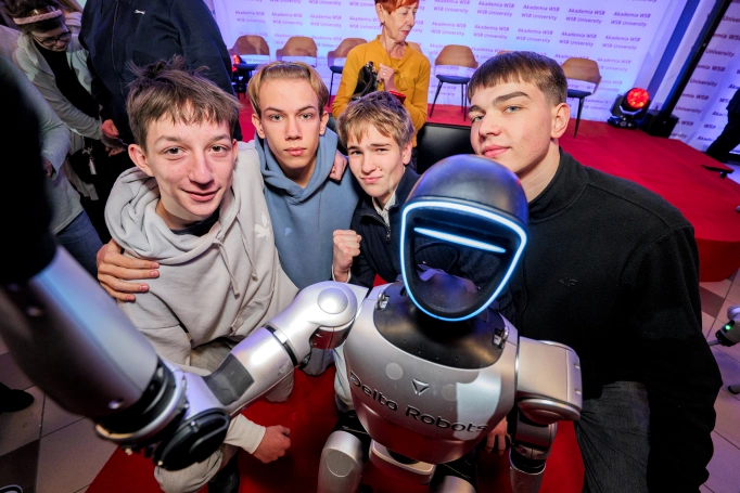 Zdjęcie nr 20 z galerii Przyszłość dzieje się dziś — Kongres AI: biznes i medycyna przyszłości w Akademii WSB