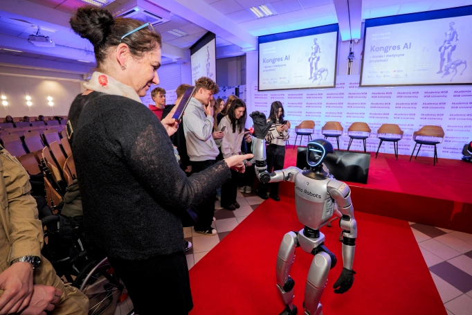 Zdjęcie nr 21 z galerii Przyszłość dzieje się dziś — Kongres AI: biznes i medycyna przyszłości w Akademii WSB