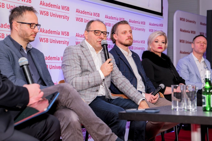 Zdjęcie nr 25 z galerii Przyszłość dzieje się dziś — Kongres AI: biznes i medycyna przyszłości w Akademii WSB