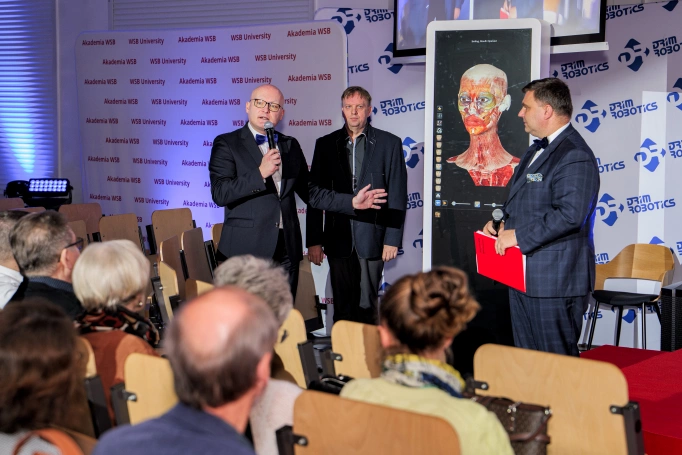Zdjęcie nr 35 z galerii Przyszłość dzieje się dziś — Kongres AI: biznes i medycyna przyszłości w Akademii WSB