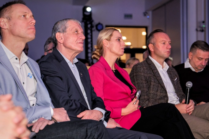 Zdjęcie nr 39 z galerii Przyszłość dzieje się dziś — Kongres AI: biznes i medycyna przyszłości w Akademii WSB