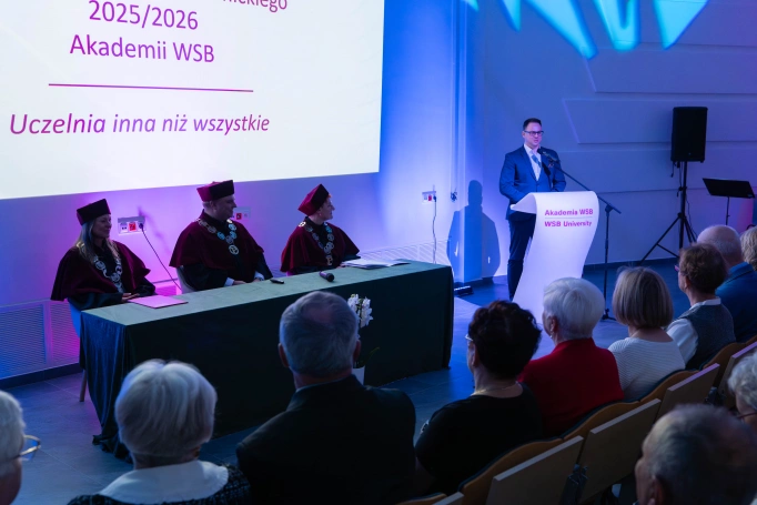 Zdjęcie nr 18 z galerii Uniwersytet Trzeciego Wieku Akademii WSB w Jaworznie rozpoczął działalność