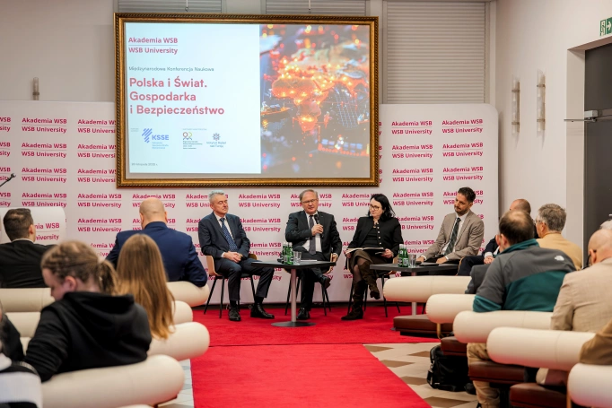 Zdjęcie nr 15 z galerii Międzynarodowa Konferencja Naukowa „Polska i Świat. Gospodarka i Bezpieczeństwo"